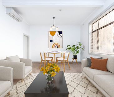 Great Location - Two Level Apartment - Photo 1