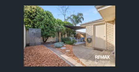 LOW MAINTENANCE MODERN VILLA - Photo 5