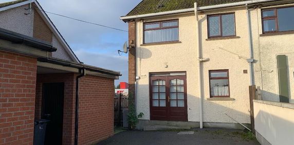 42 Killymoon Street, Cookstown, BT80 8JZ - Photo 2