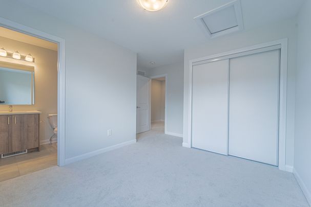 For Lease - 1136 CREEKWAY Private, Kanata, Ontario - Photo 1