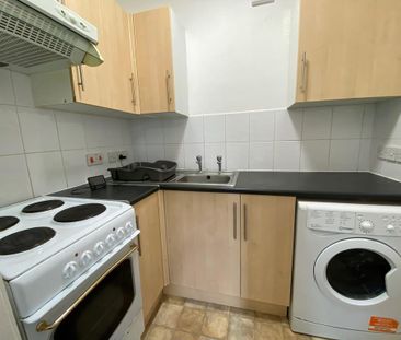 Studio to rent - Photo 5