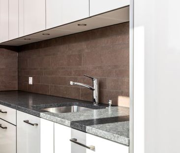 "Z'mitztdrin - wohnen im Herzen von Zürich!" - Foto 2