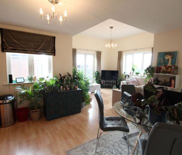 2 bedroom flat to rent - Photo 4