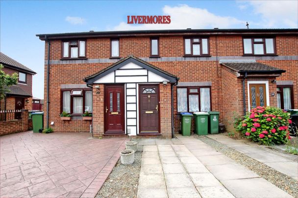 3 bedroom Terraced House to let - Photo 1