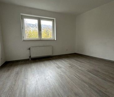 Hübsche 5-Zi.-Maisonette-Whg. mit 2 Badezimmern und Balkon - Photo 2