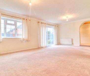 4 bedroom detached house to rent - Photo 1