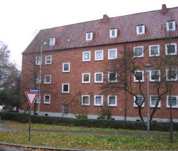 Neue Wohnung, neues Glück! Ansprechende 2,5-Zi.-Wohnung - Foto 1