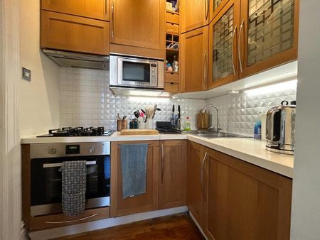 2 bedroom apartment to rent - Photo 4