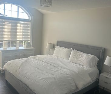 For Lease - 131 Chelsea Crescent, Bradford West Gwillimbury, Ontario - Photo 6