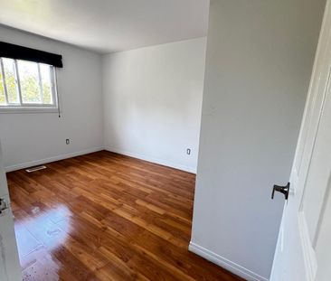 For Lease - 70 Adswood Road, London South, Ontario - Photo 4