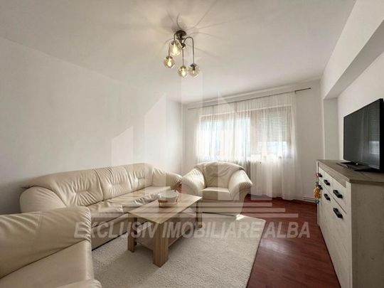 Apartament 2 camere decomandate | 50 mp | Etaj 3/4 | Renovat | Cetate - Fotografie 1