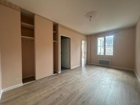 Location Appartement 4 pièces 154m² BLOIS 41000 - Photo 4