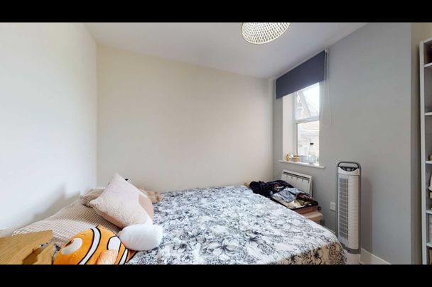 2 Bed Flat, Ridley Road, SW19 - Photo 1