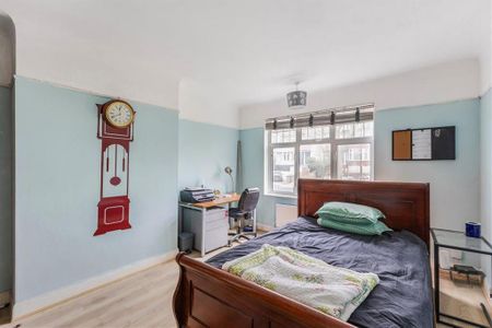 2 bedroom maisonette to rent - Photo 2