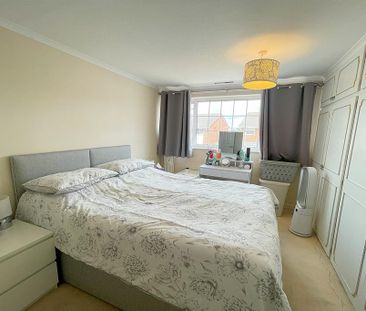 3 bedroom detached house to rent - Photo 2
