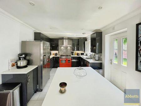 3 bedroom detached house to rent - Photo 5