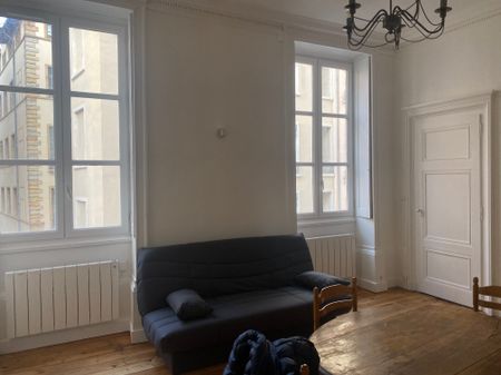 Location Appartement 2 pièces 58m² LYON 1er - Photo 2