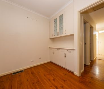 Modern Family Living - Photo 4