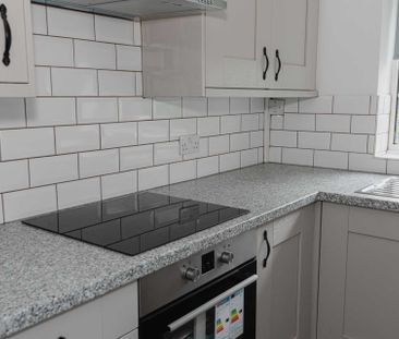 Lancaster Court, Banstead - Photo 4
