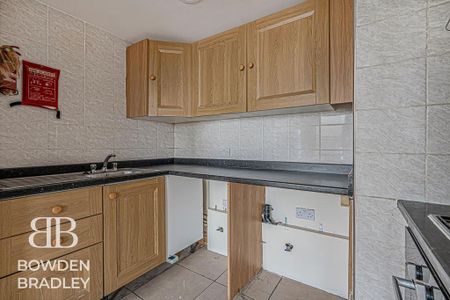 1 bedroom flat to rent - Photo 4