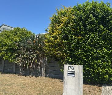 4-bedroom Family Home - Nestled in Sought-after Community of Peregi... - Photo 1