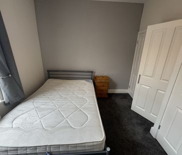 Rosebery Street, Leeman Road - P5007 - Photo 3