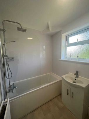 Price £1,250 pcm - Available 01/01/2026 - Unfurnished - Photo 1