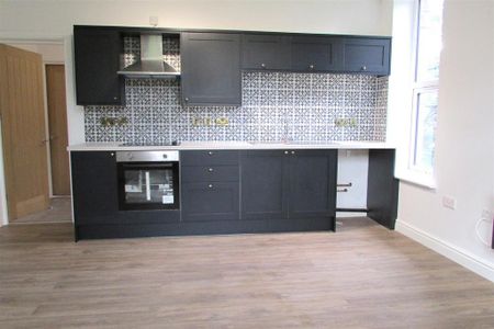 2 bedroom flat to rent - Photo 4