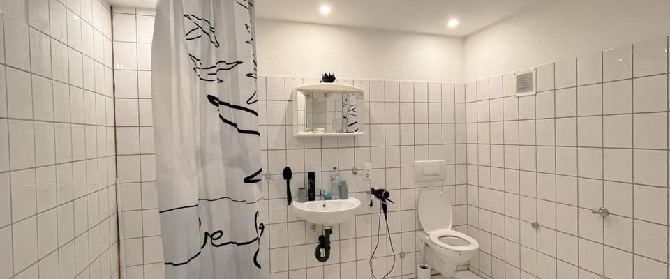 Helle 2-Zimmer-Wohnung mit großem Wohnzimmer - Photo 1