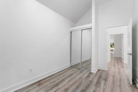 For Lease - 76 Lawrence Avenue, Toronto, Ontario - Photo 2