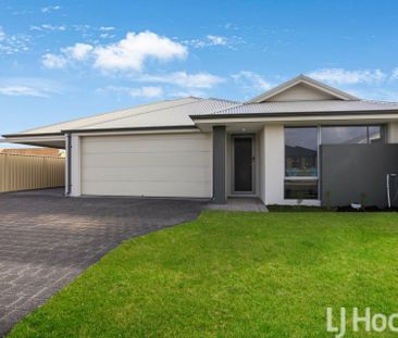 Offering Unit A with Double Garage! - Photo 1