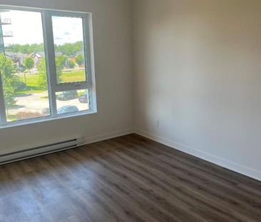 2 CH - 1 SDB - Terrebonne - $2,100 /mo - Photo 2