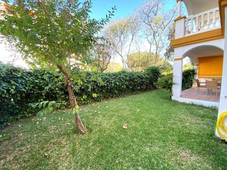 Apartamento planta baja en alquiler en Marbella, Marbella - Photo 2
