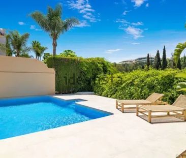 Alquiler de casa o chalet independiente en Urbanización la Alzambra... - Photo 4