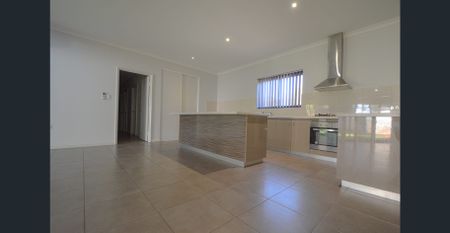 CONTEMPORARY AND BRILLIANT ON BRODIE - 4x2 - Photo 2