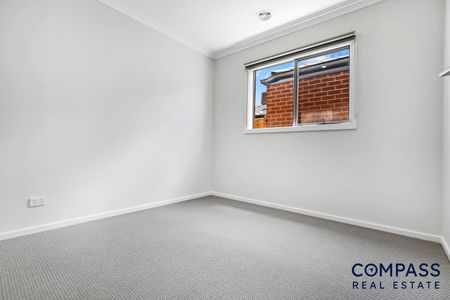 14 Gold Dust Rd, Beveridge VIC 3753 - House For Rent | Domain - Photo 4