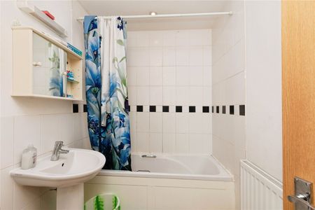 3 bedroom townhouse to rent - Photo 5