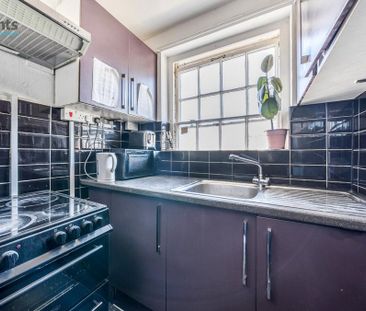 1 bedroom in a house share to rent - Photo 6
