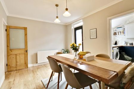 2 bedroom terraced house to rent - Photo 4