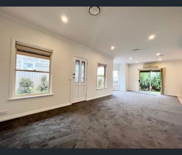 TWO BEDROOM TOWNHOUSE - Photo 2