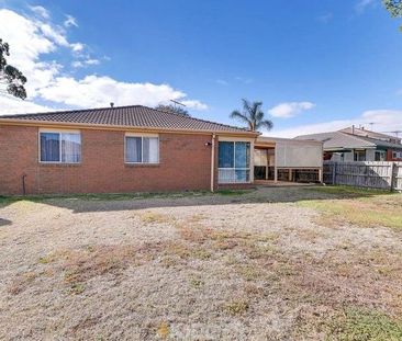 Comfort, Space & Style - The Perfect Family Retreat! - Photo 1