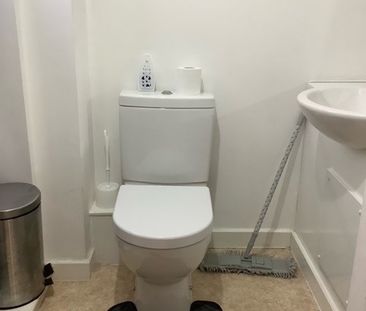 Room in a Shared House, Trautmann Close, M14 - Photo 6