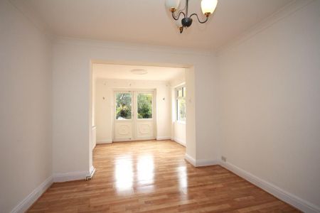 4 bedroom semi-detached house to rent - Photo 2