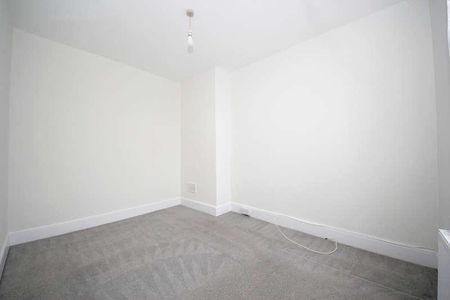 Lavender Hill, EN2 - Photo 4
