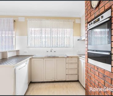 Don't Miss This One! - Photo 2