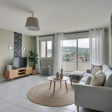 PROXIMITE LA GLACIERE -APPT T2 AVEC BALCON DERNIER ETAGE - Photo 1