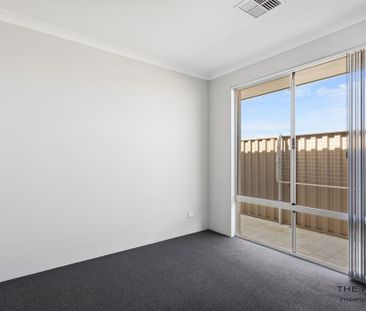 Your Perfect Family Home in Yanchep! - Photo 4