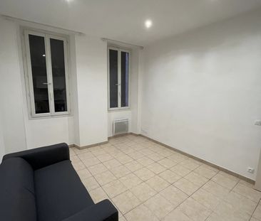 Location Appartement 2 pièces 42m² MARSEILLE 3ème - Photo 1