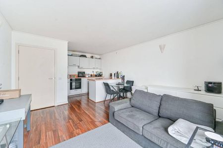 1 bedroom flat to rent - Photo 3