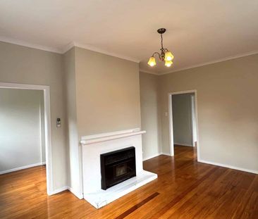 Stand Alone 2 Bedroom Home - Photo 4